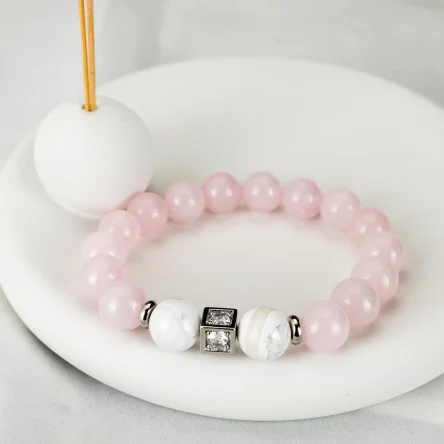 Браслет из натуральных  камней розового кварц и кахолонга