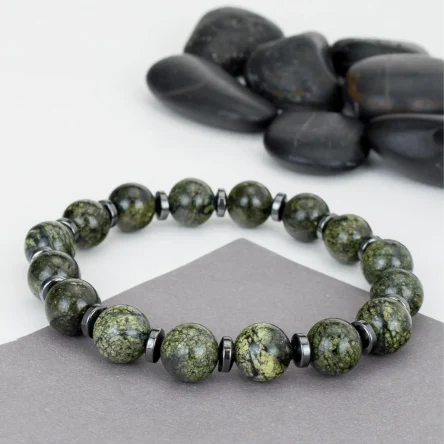 Браслет из натурального змеевика и гематита