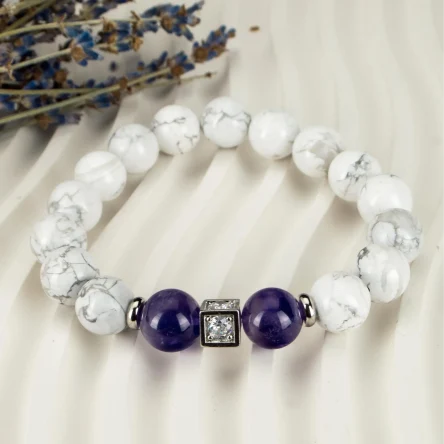 Браслет из натуральных  камней аметиста и кахолонга