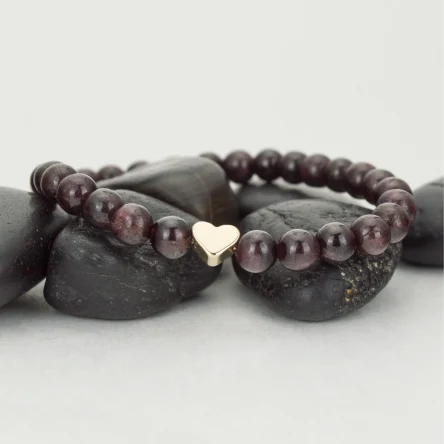 Браслет из натурального граната с сердечком